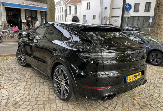 Porsche Cayenne Coupé Turbo S E-Hybrid