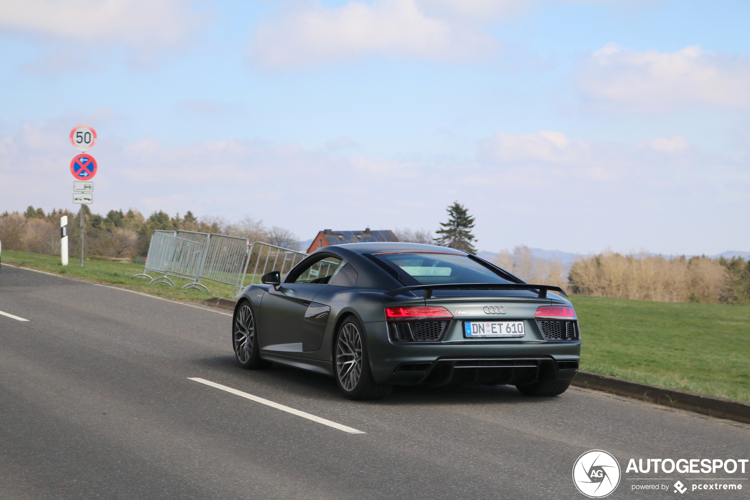 Audi R8 V10 Plus 2015