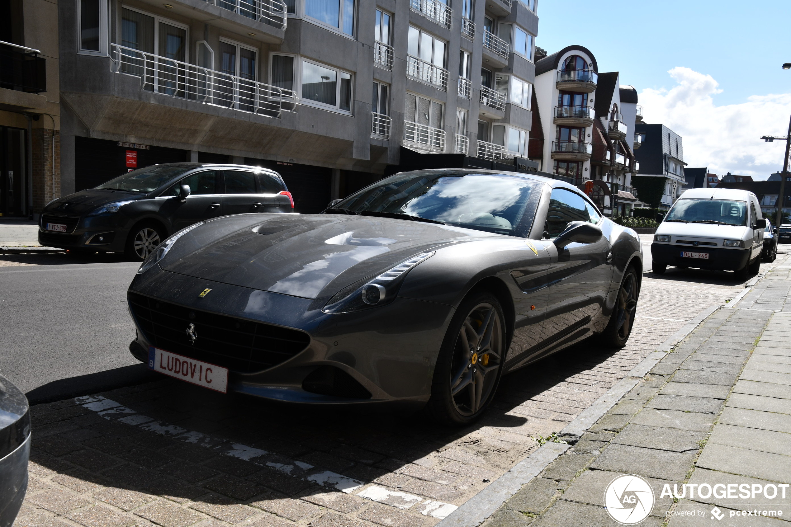 Ferrari California T