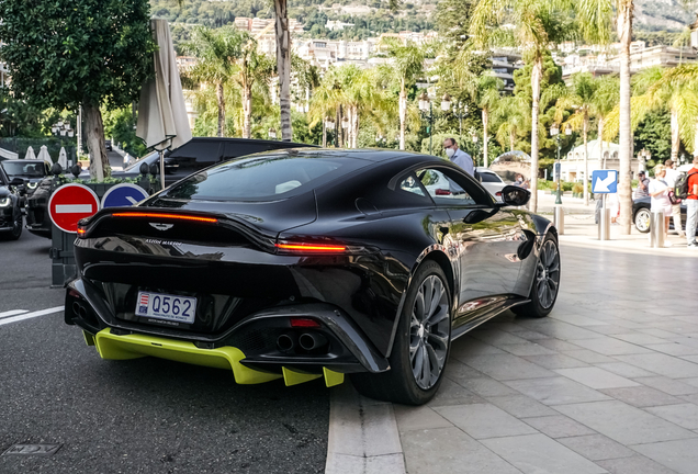 Aston Martin V8 Vantage 2018