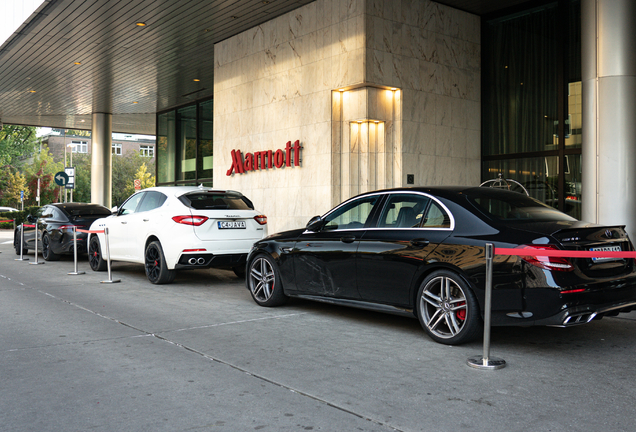 Mercedes-AMG E 63 S W213