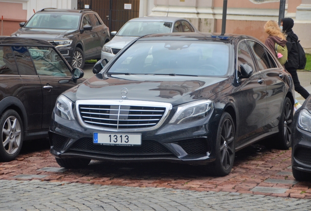 Mercedes-Benz S 63 AMG V222