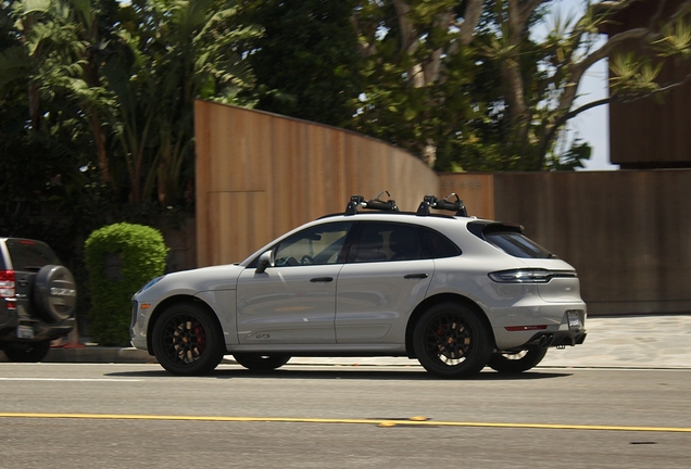 Porsche 95B Macan GTS MkII