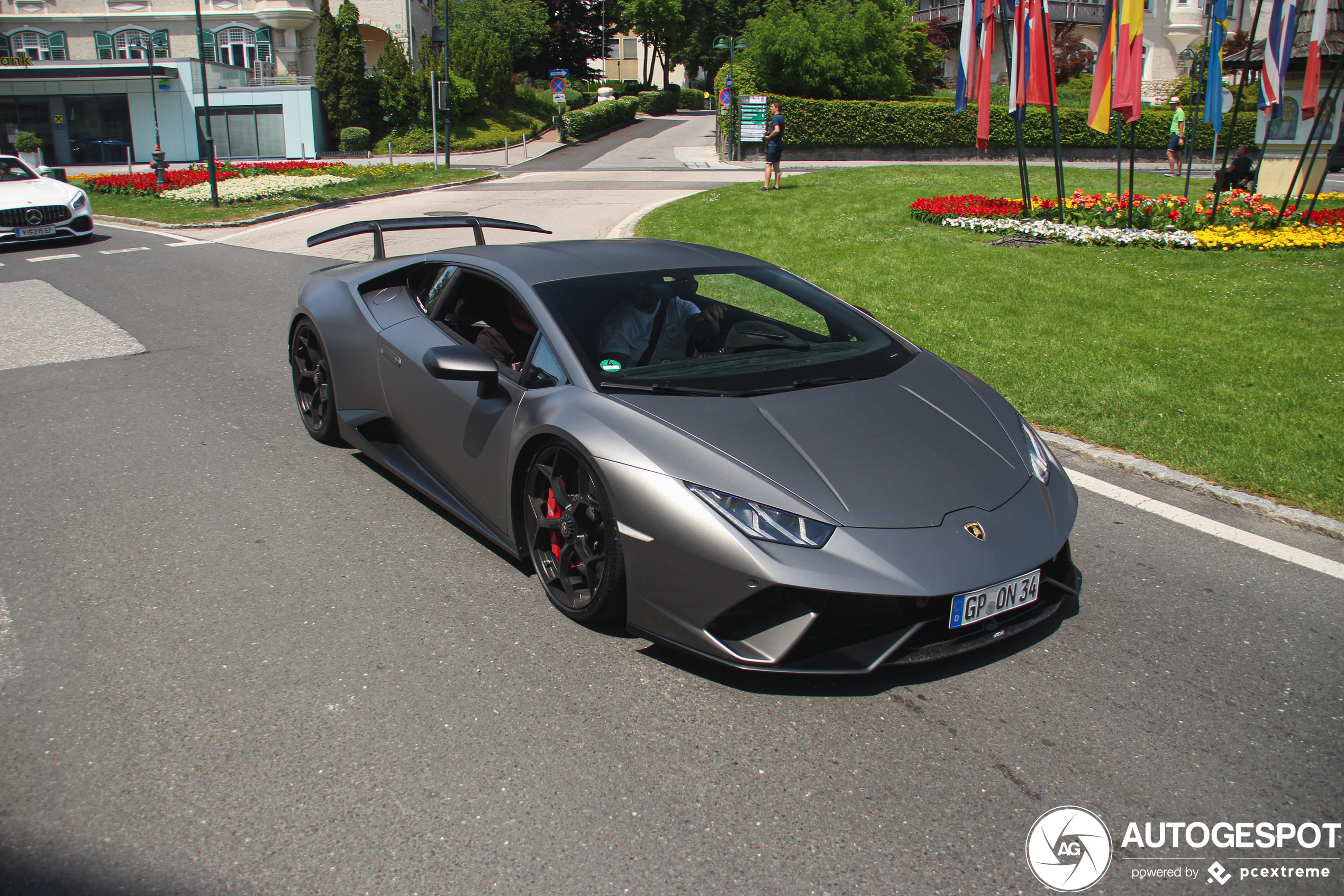 Lamborghini Huracán LP640-4 Performante