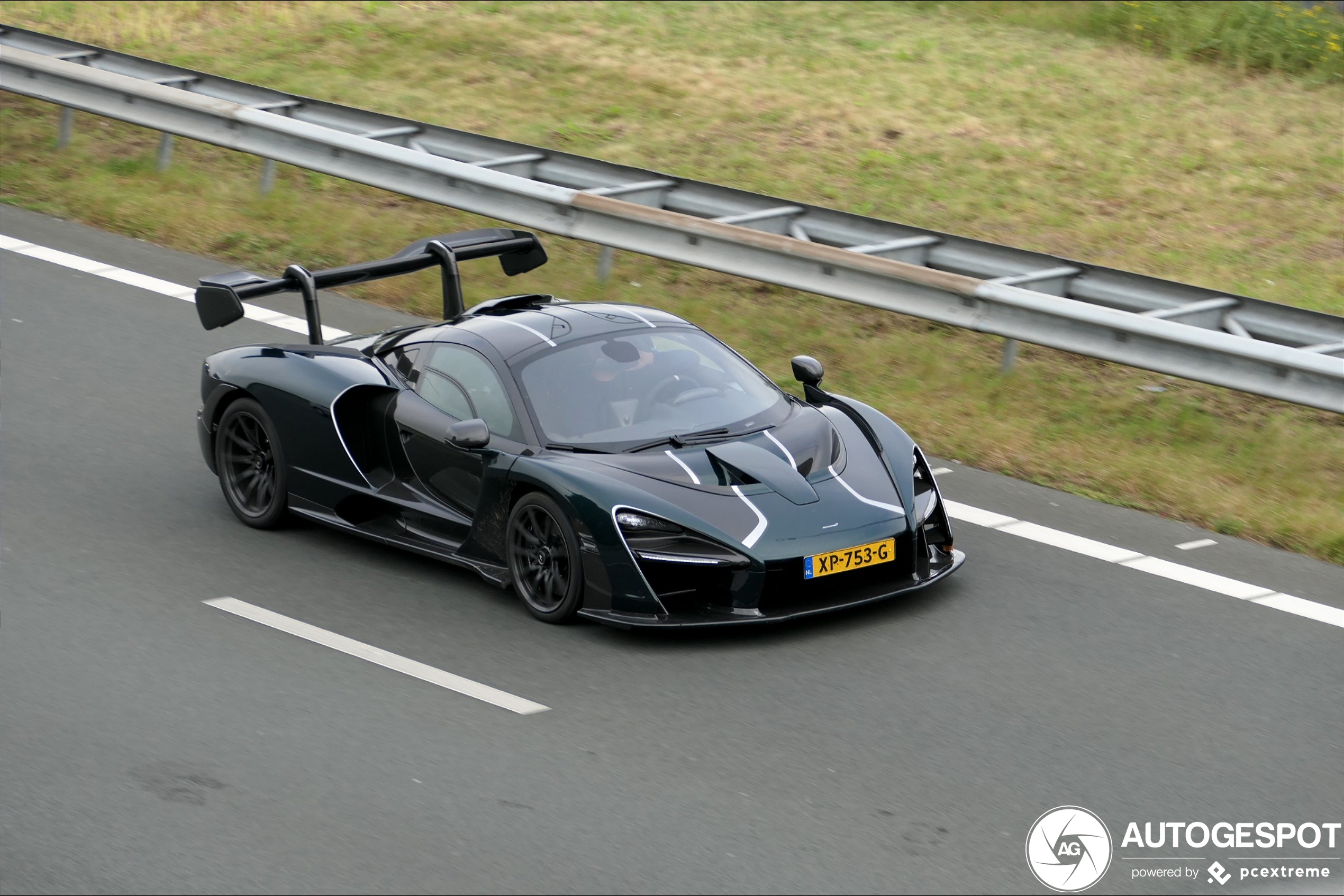 McLaren Senna