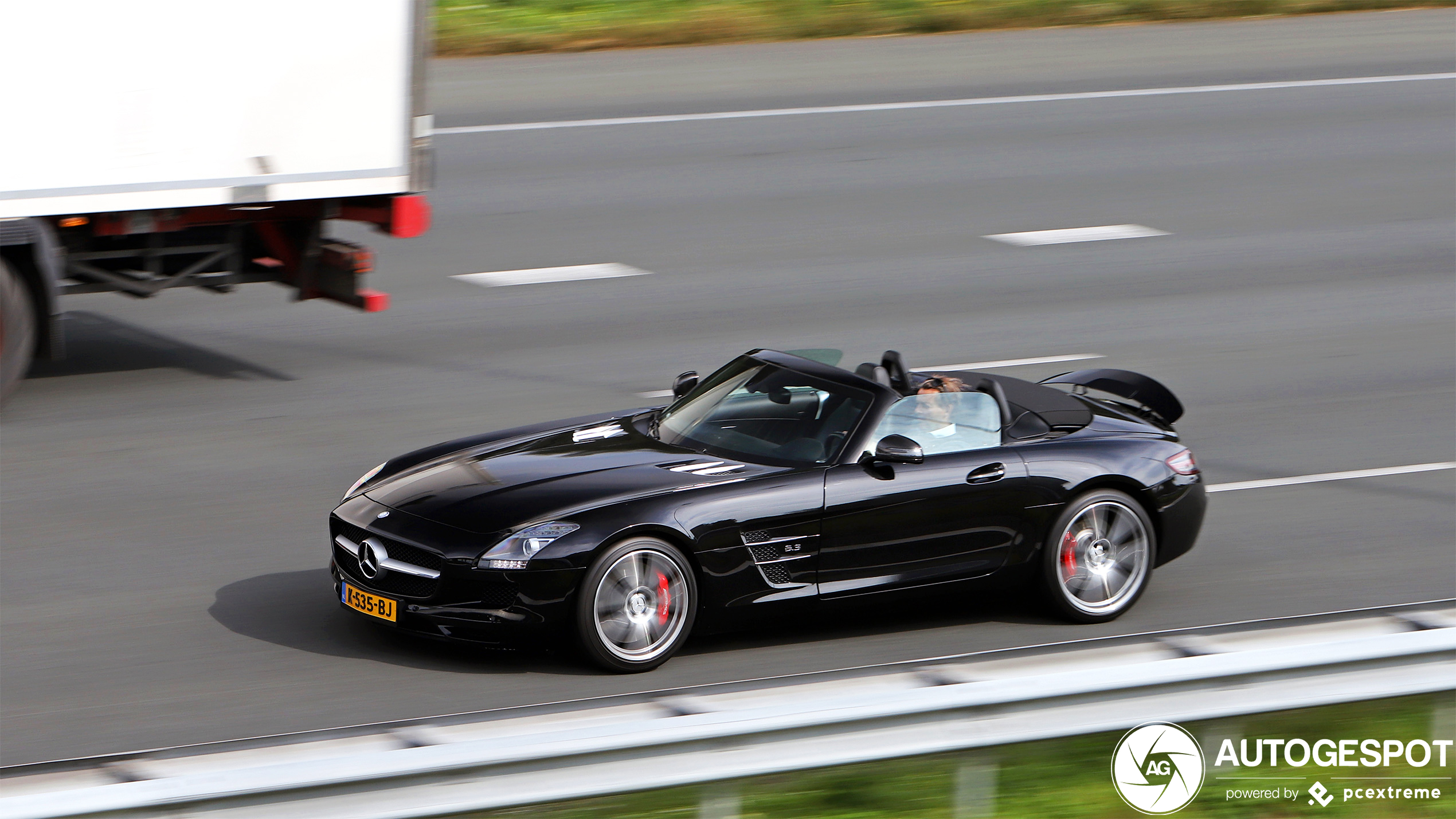 Mercedes-Benz SLS AMG Roadster