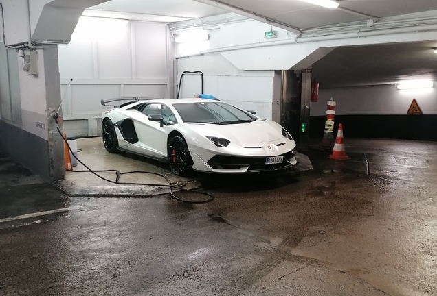 Lamborghini Aventador LP770-4 SVJ