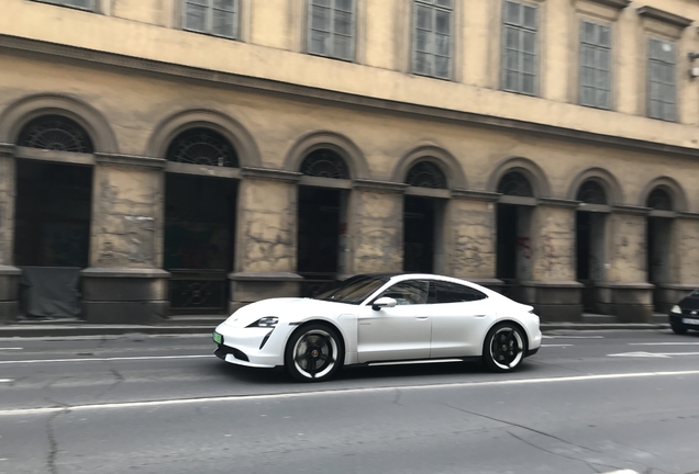 Porsche Taycan Turbo MkI
