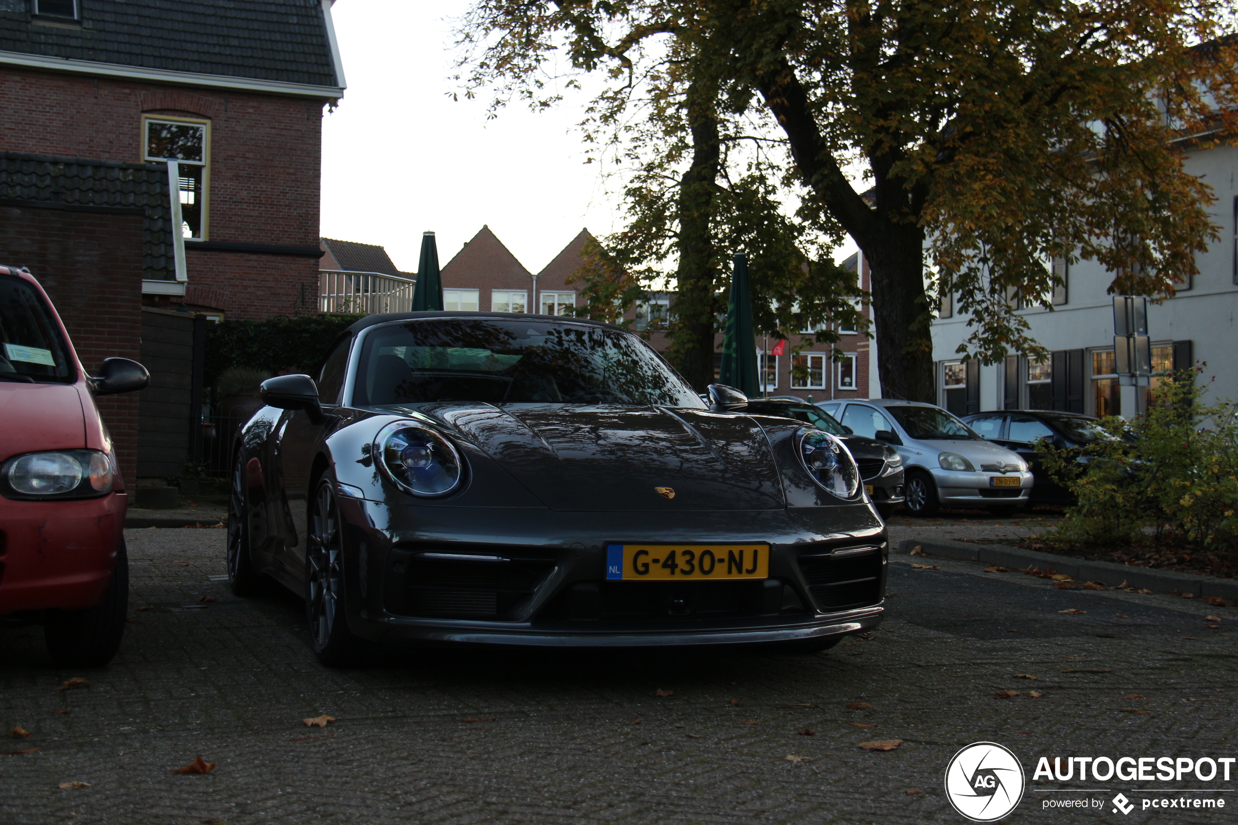 Porsche 992 Carrera 4S Cabriolet