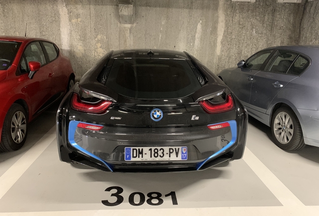 BMW i8