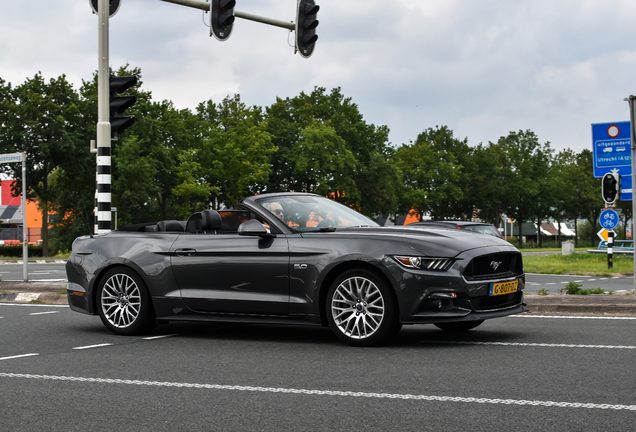 Ford Mustang GT Convertible 2015