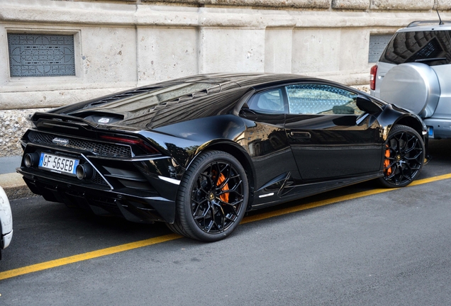 Lamborghini Huracán LP640-4 EVO