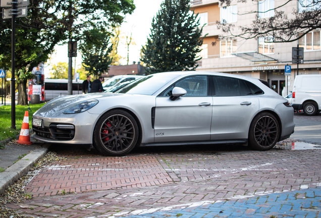 Porsche 971 Panamera GTS Sport Turismo