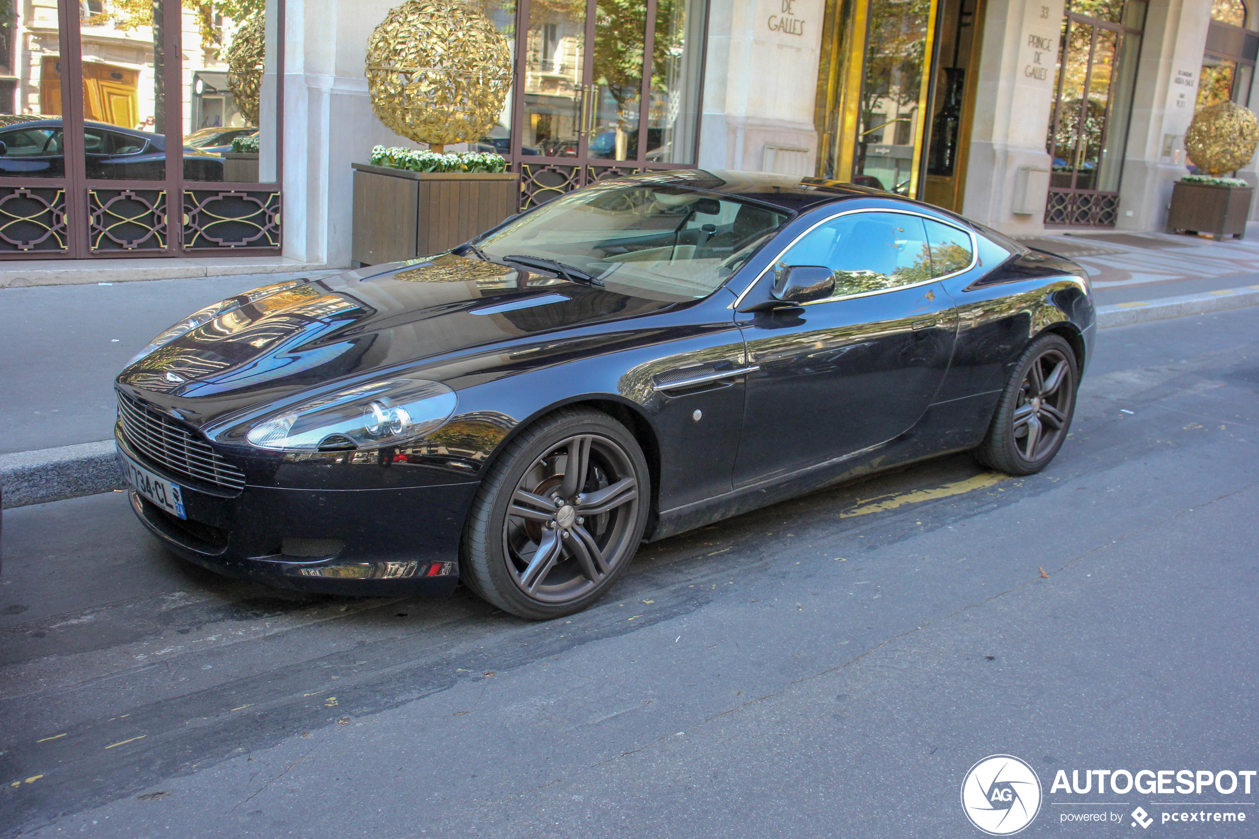 Aston Martin DB9