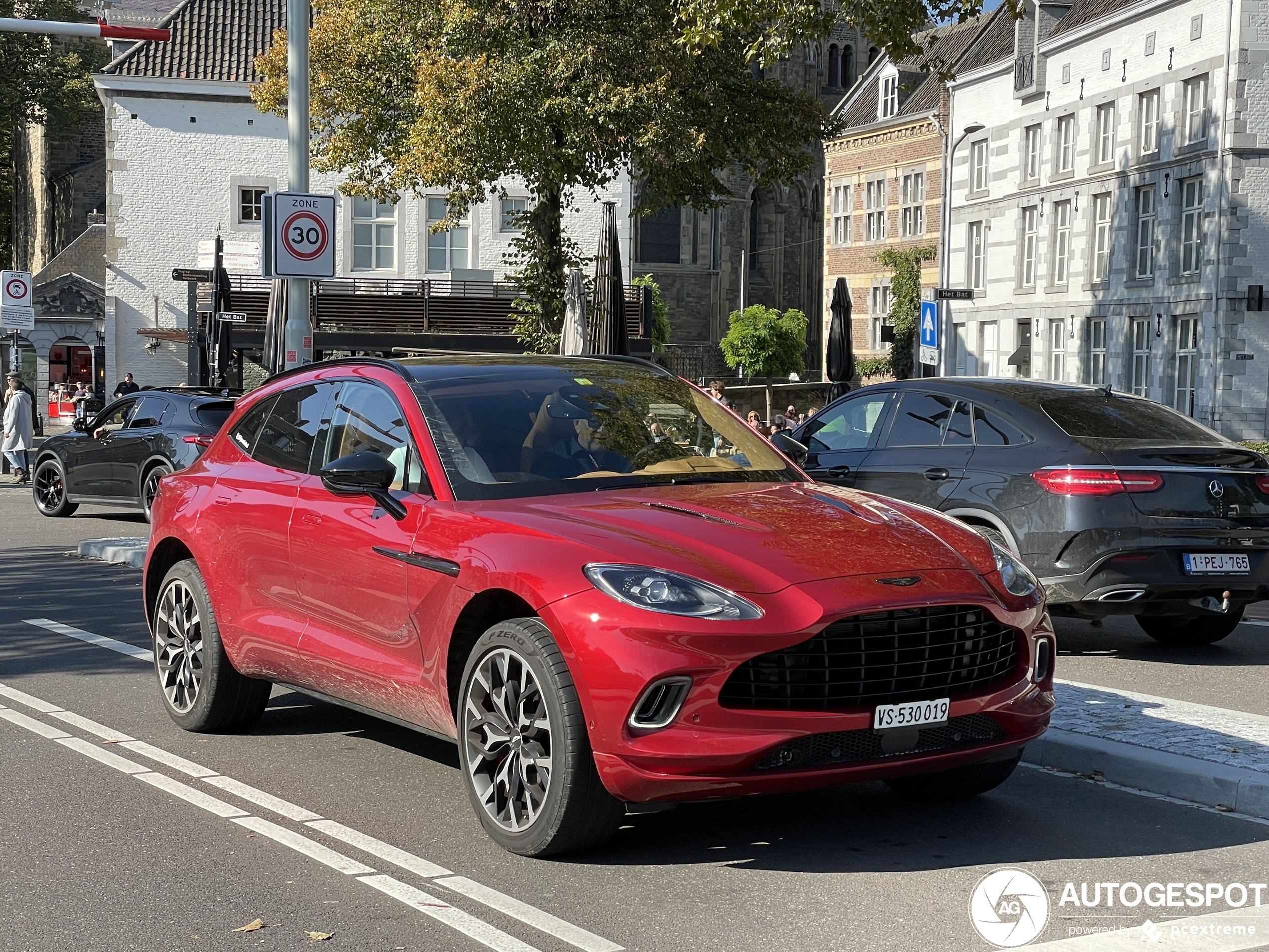 Aston Martin DBX