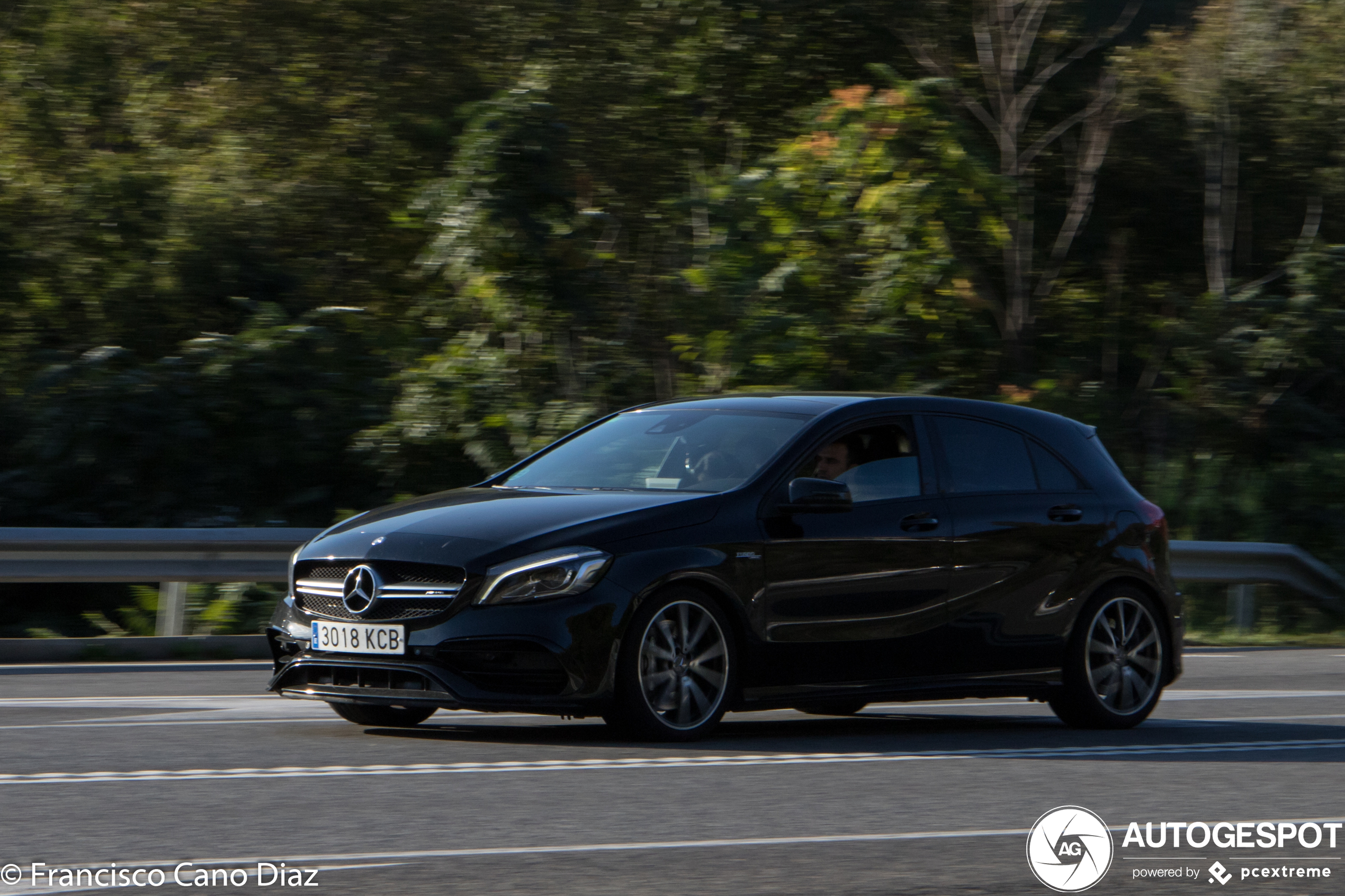 Mercedes-AMG A 45 W176 2015