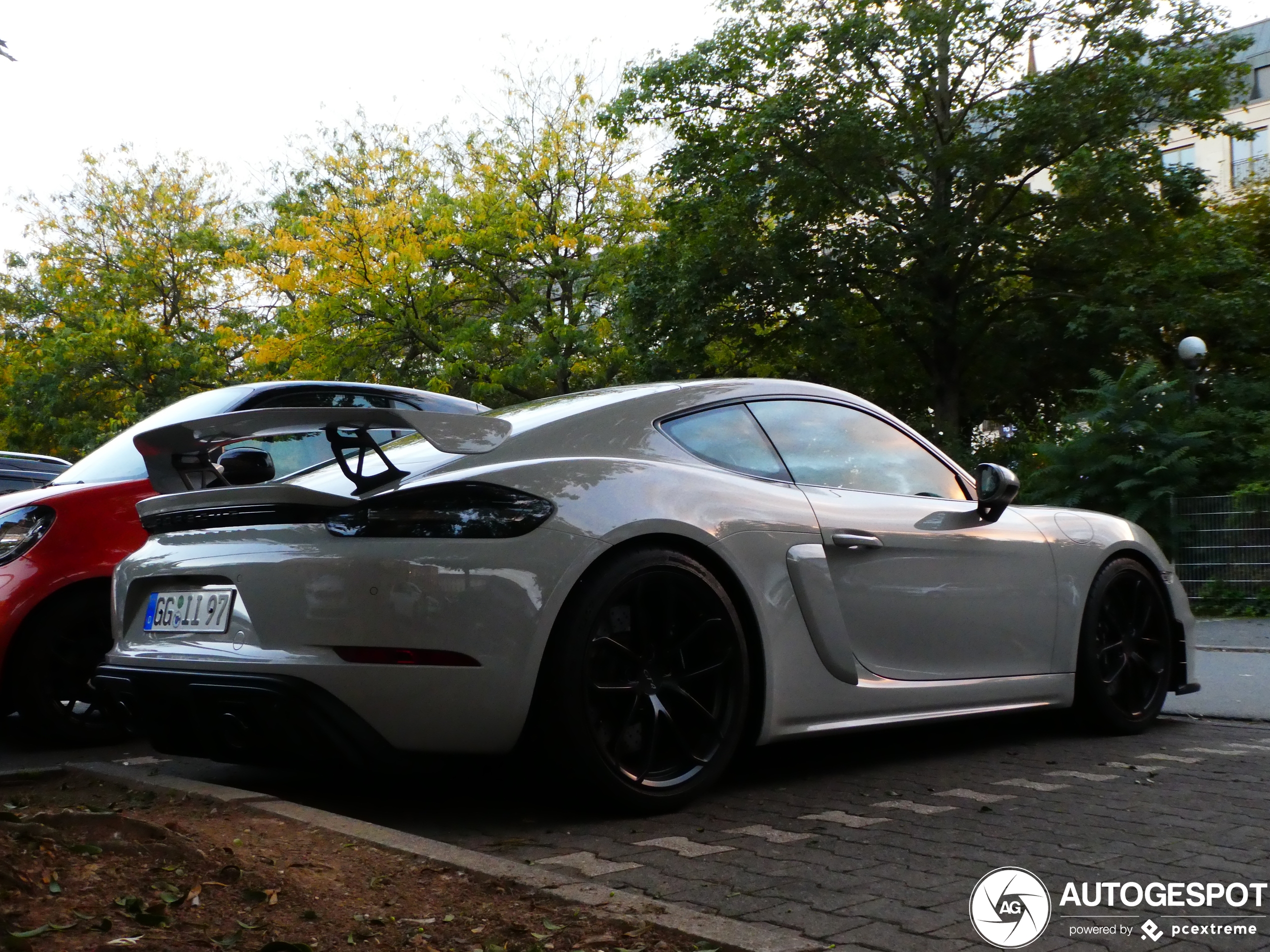 Porsche 718 Cayman GT4