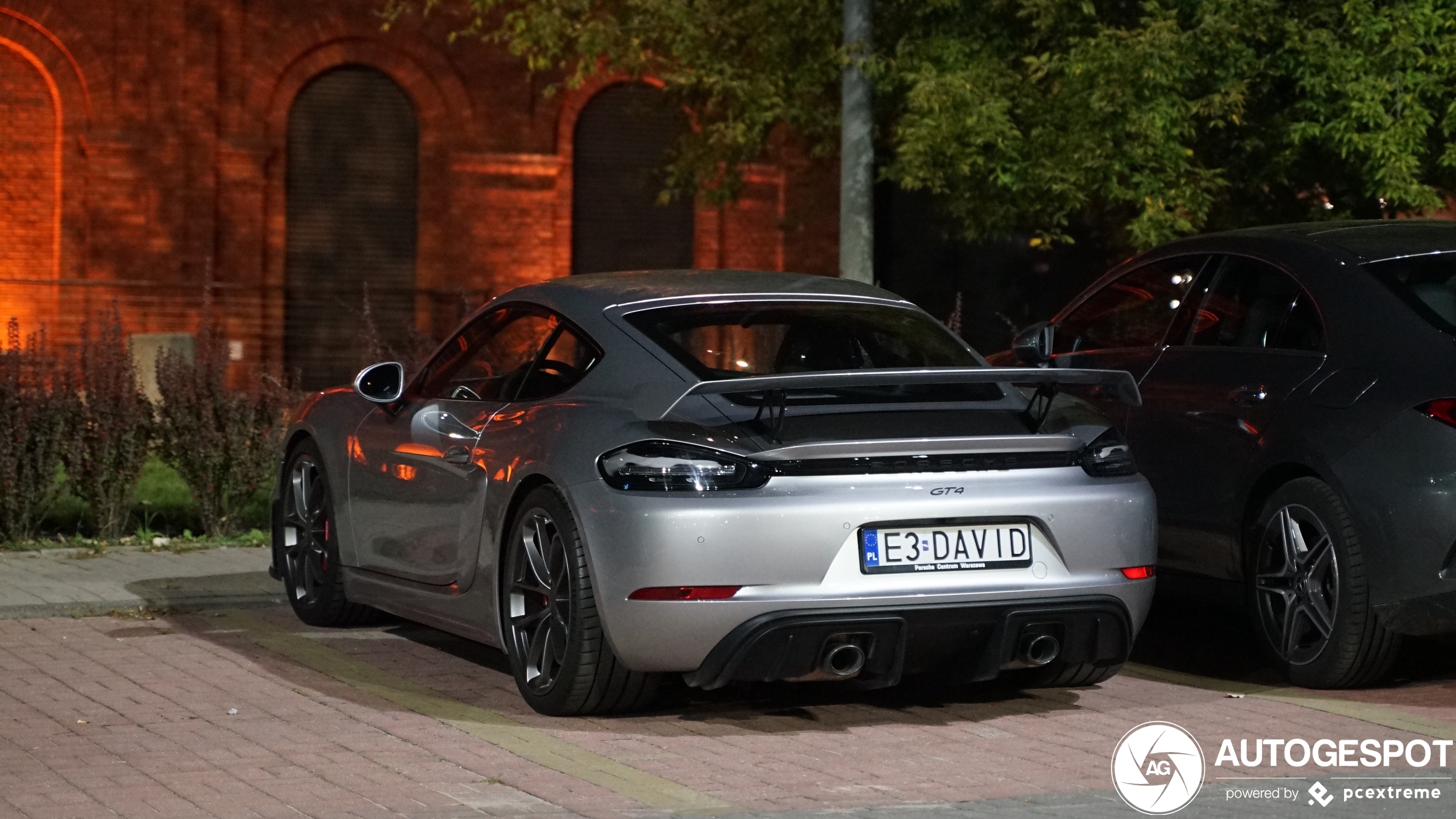 Porsche 718 Cayman GT4