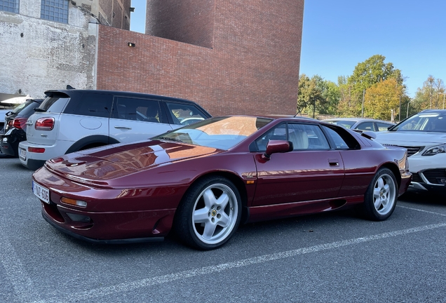 Lotus Esprit S4