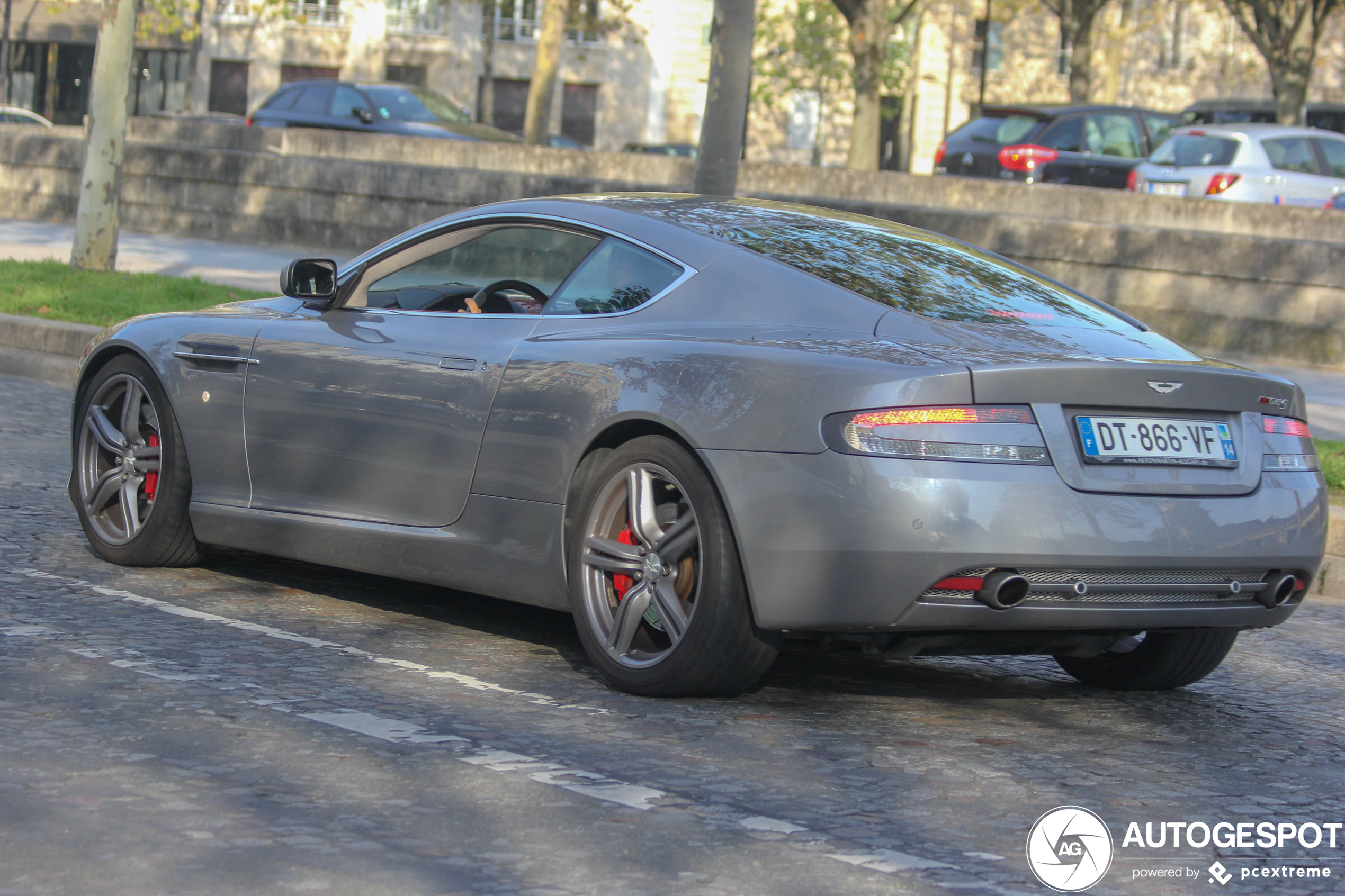 Aston Martin DB9 LM