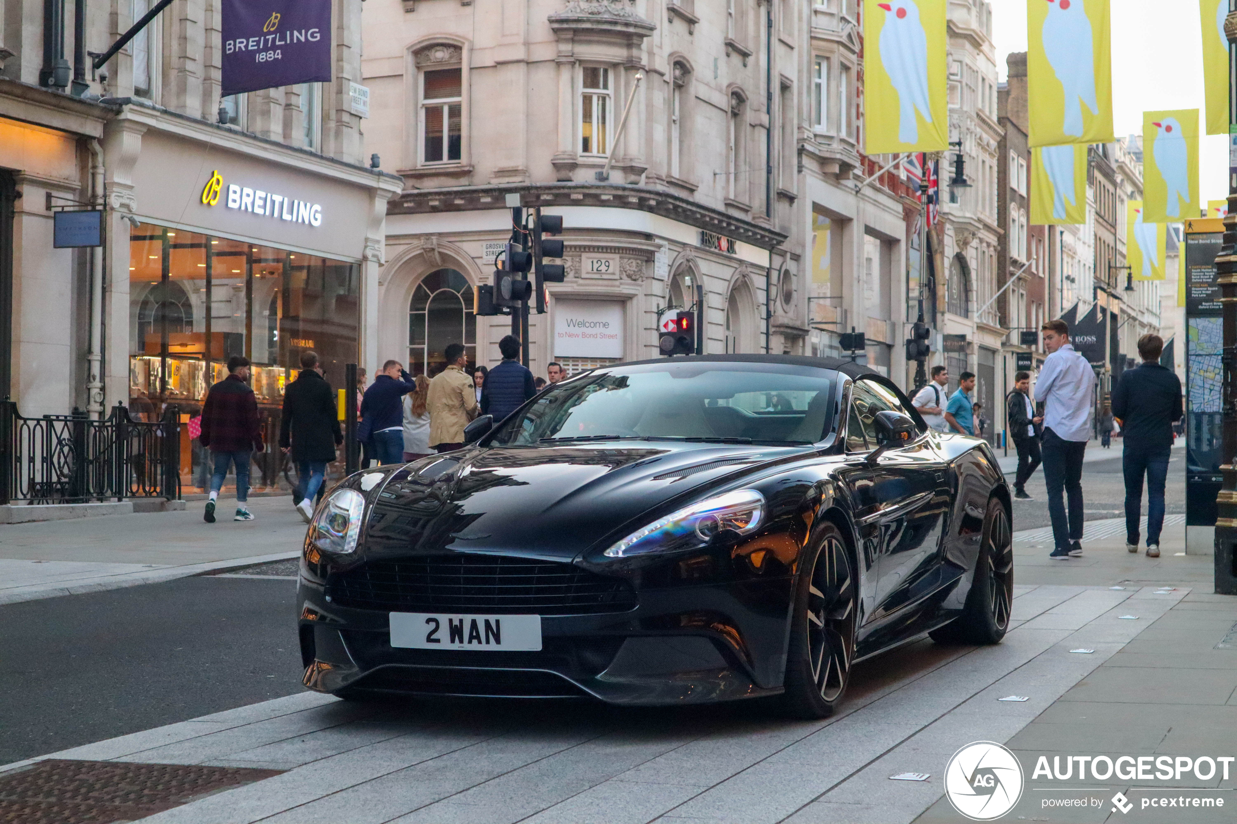 Aston Martin Vanquish Volante