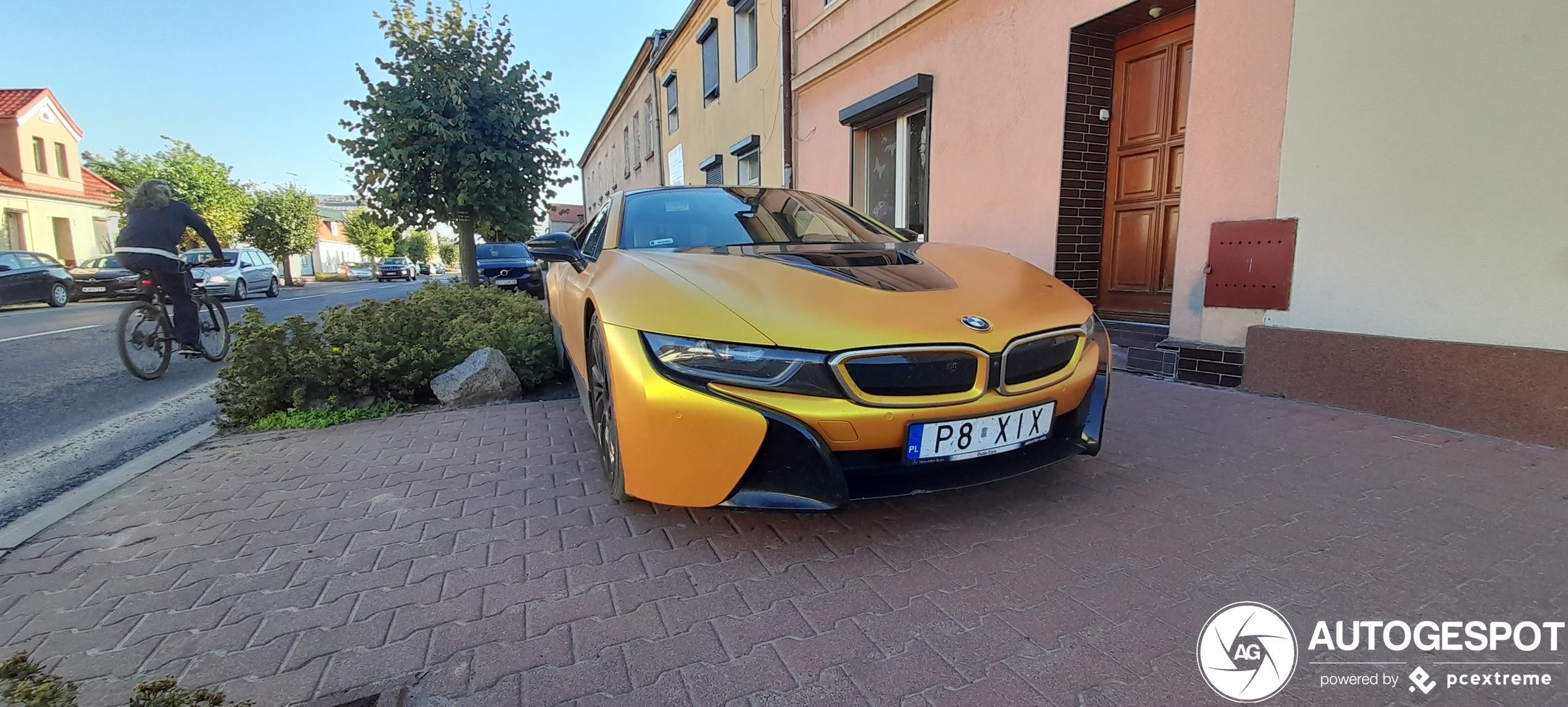 BMW i8