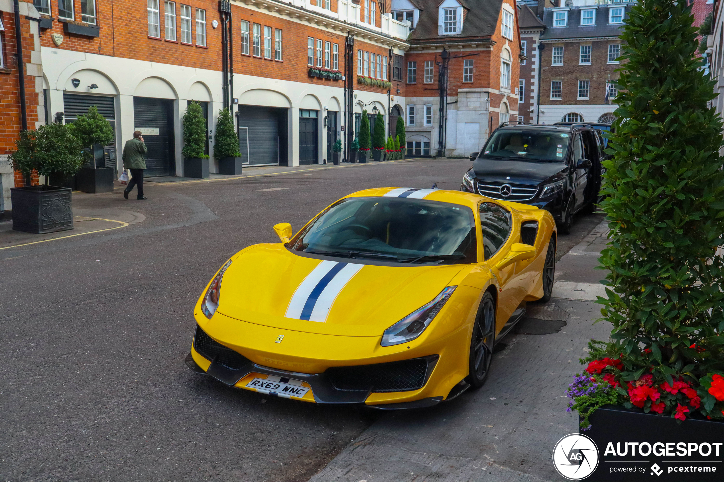 Ferrari 488 Pista