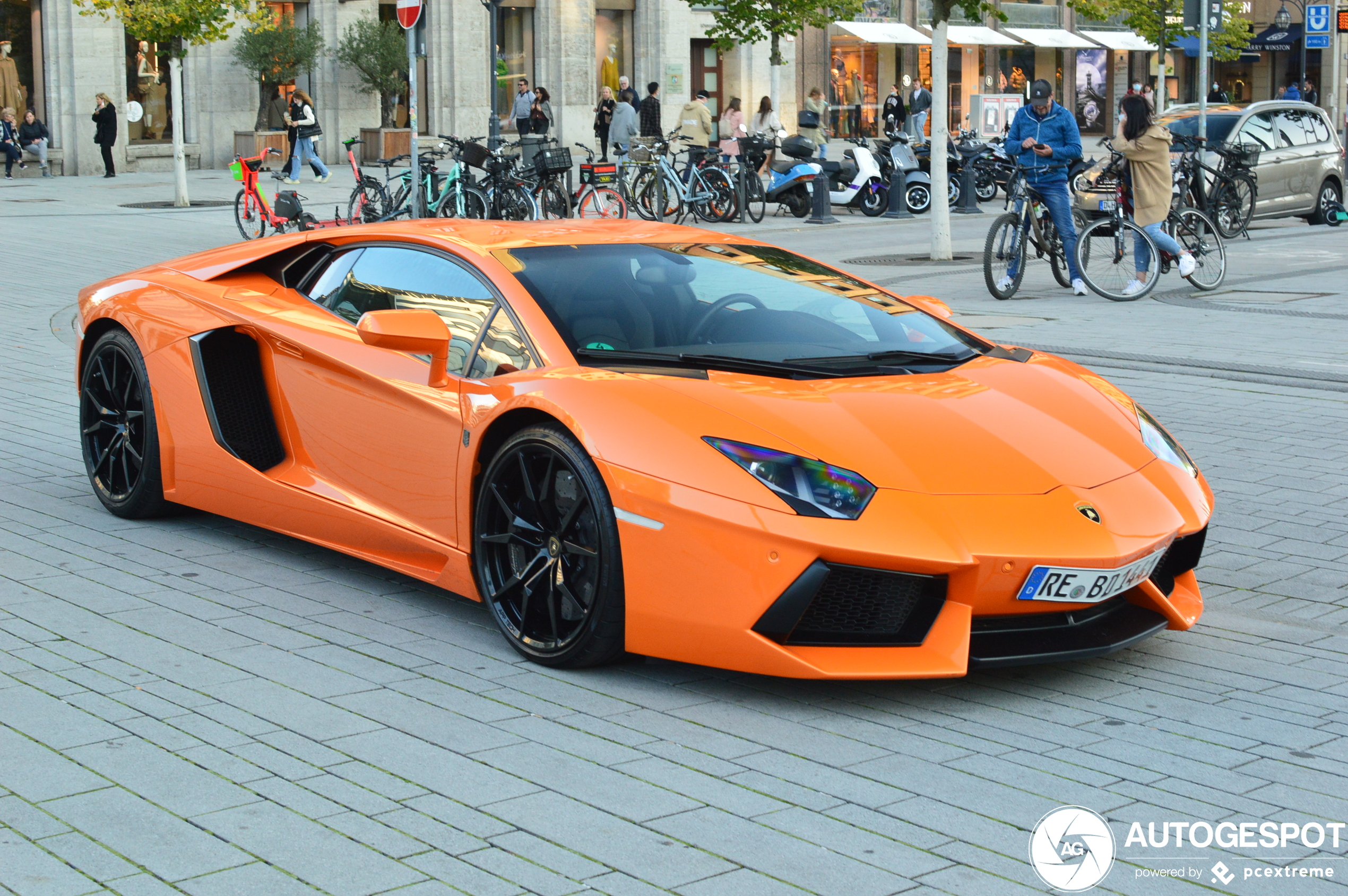 Lamborghini Aventador LP700-4