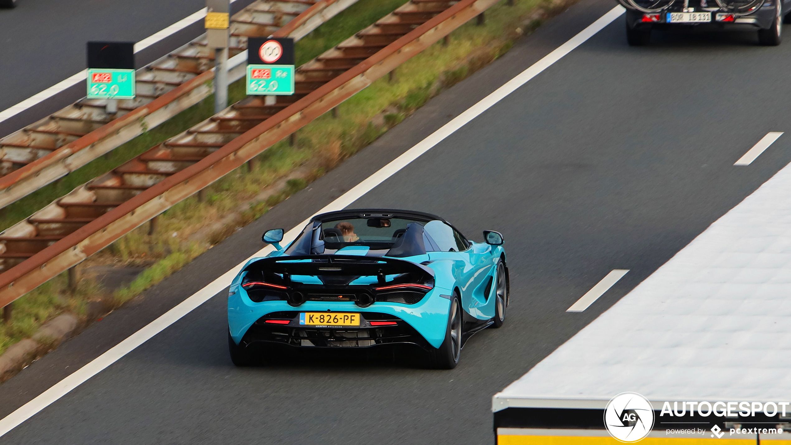 Nicky Romero rijdt een dikke McLaren 720S Spider Novitec