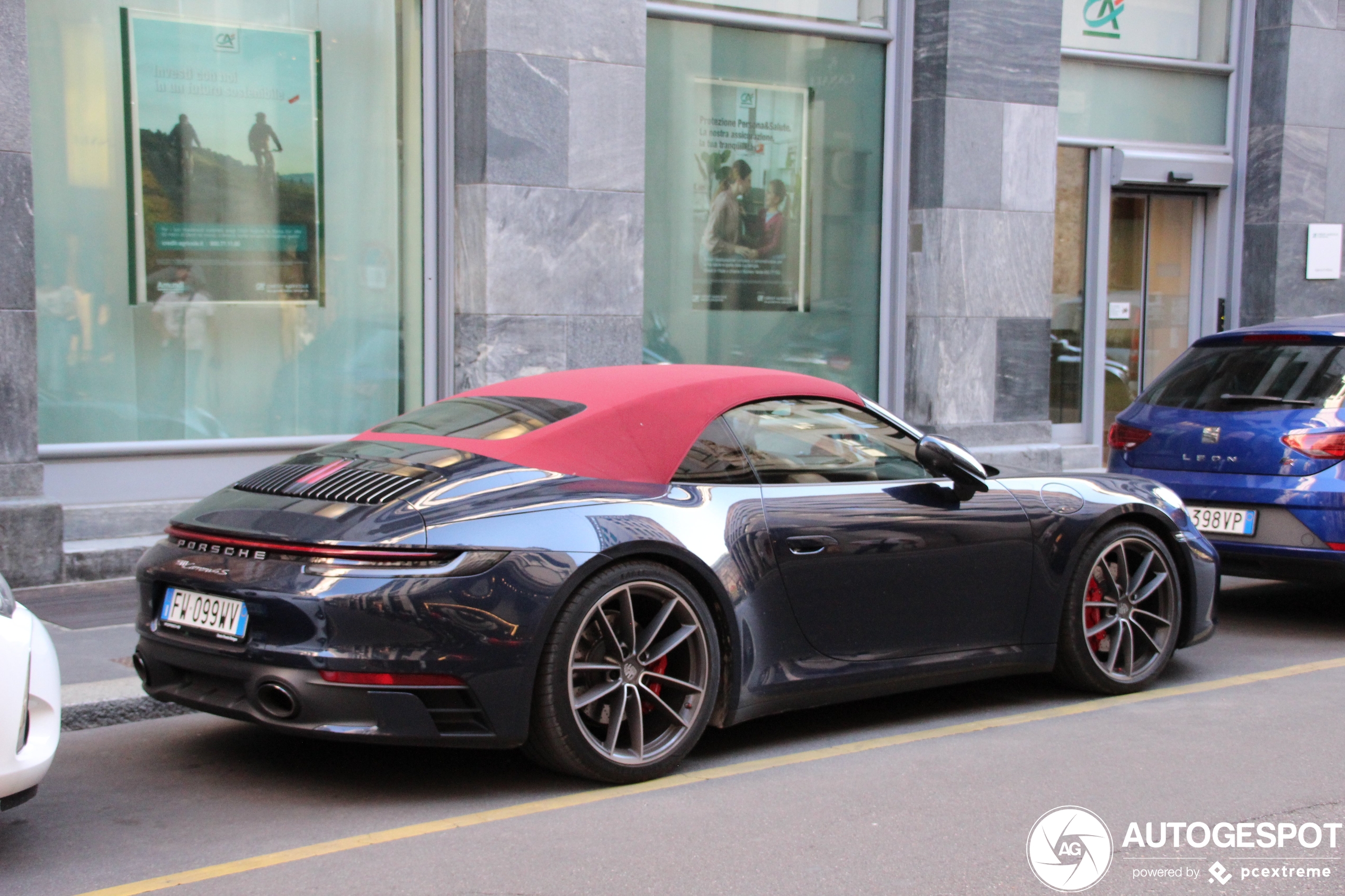 Porsche 992 Carrera 4S Cabriolet