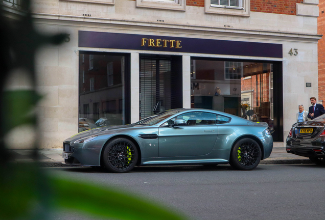 Aston Martin V12 Vantage AMR