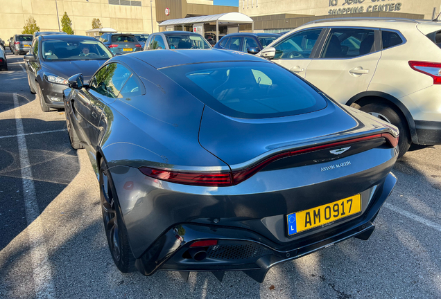 Aston Martin V8 Vantage 2018