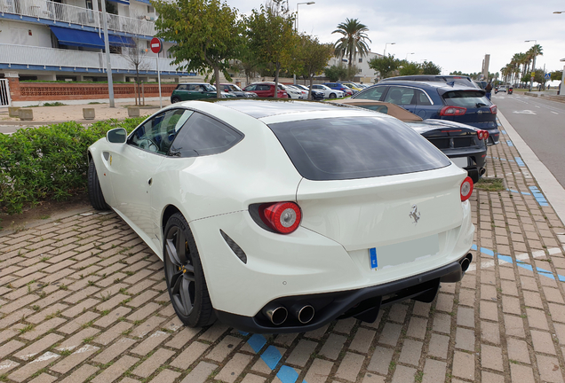 Ferrari FF