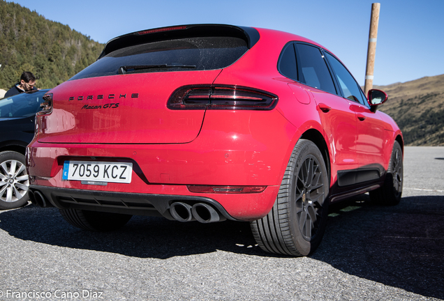 Porsche 95B Macan GTS