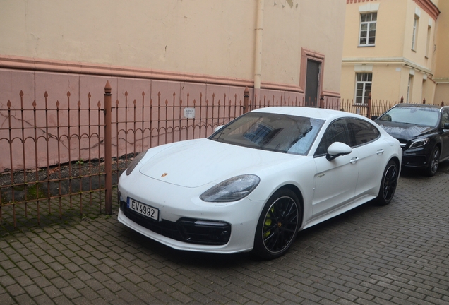 Porsche 971 Panamera Turbo S E-Hybrid