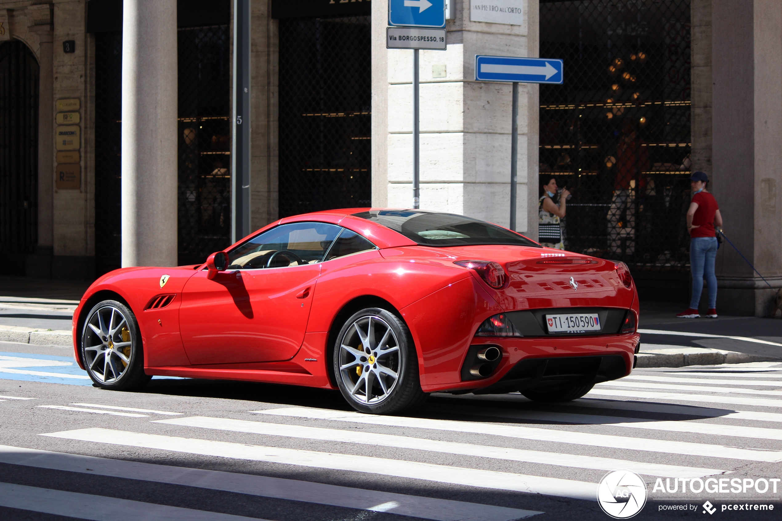 Ferrari California