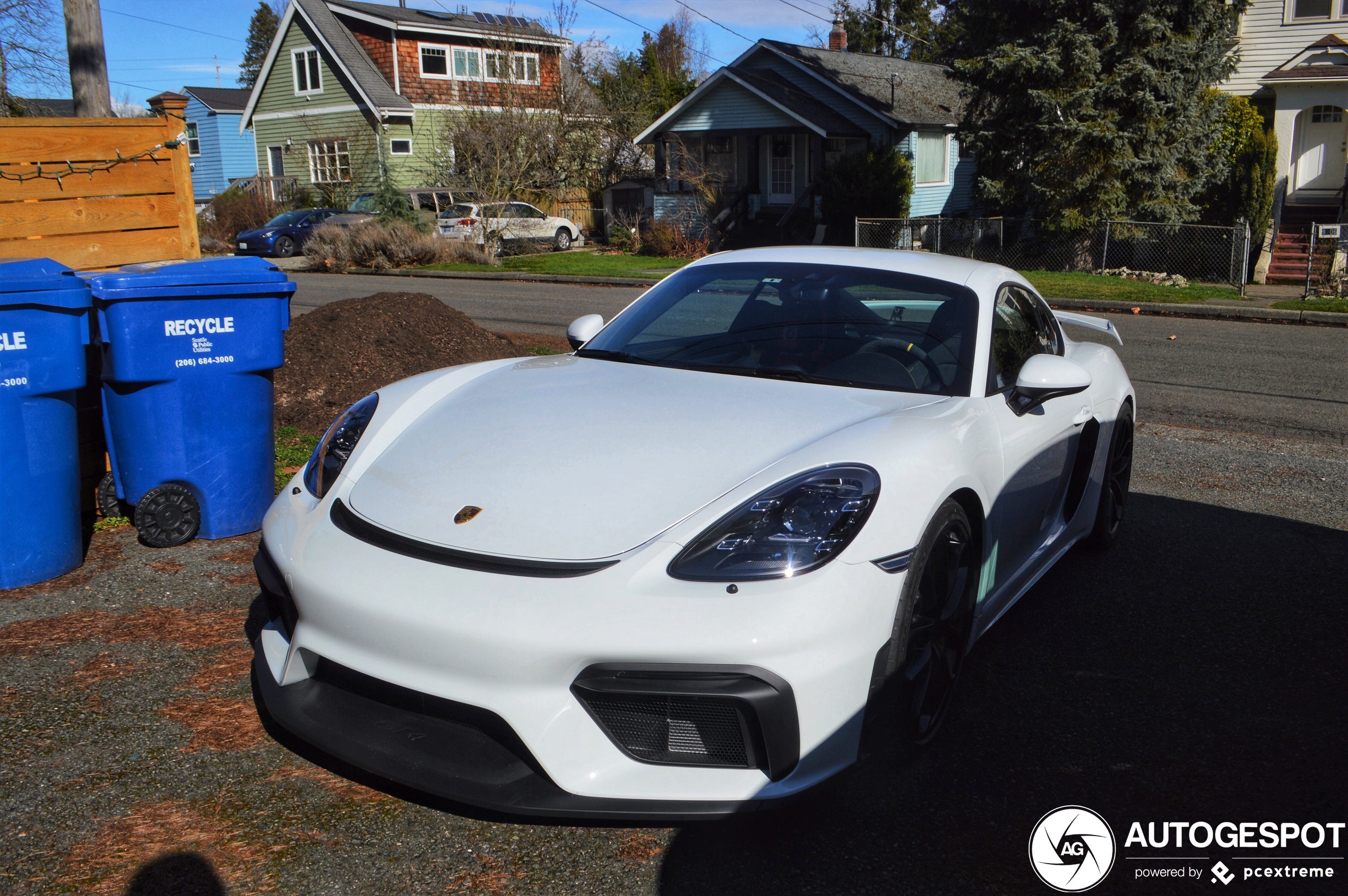 Porsche 718 Cayman GT4