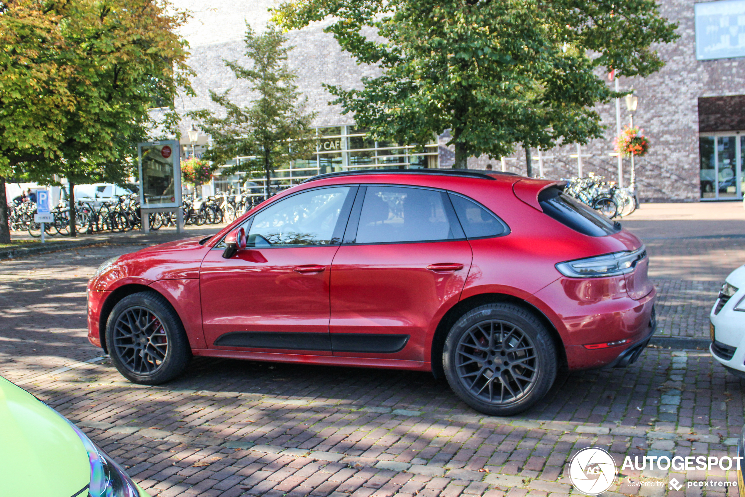 Porsche 95B Macan GTS MkII