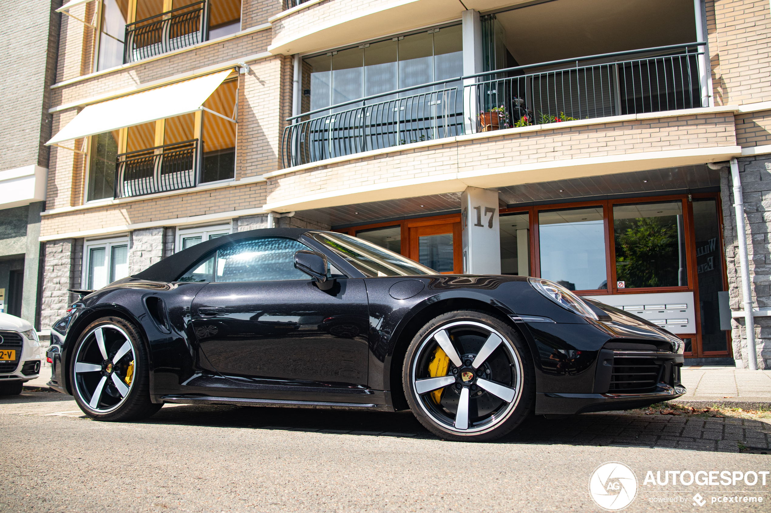 Porsche 992 Turbo S Cabriolet