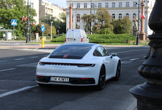 Porsche 992 Carrera 4S