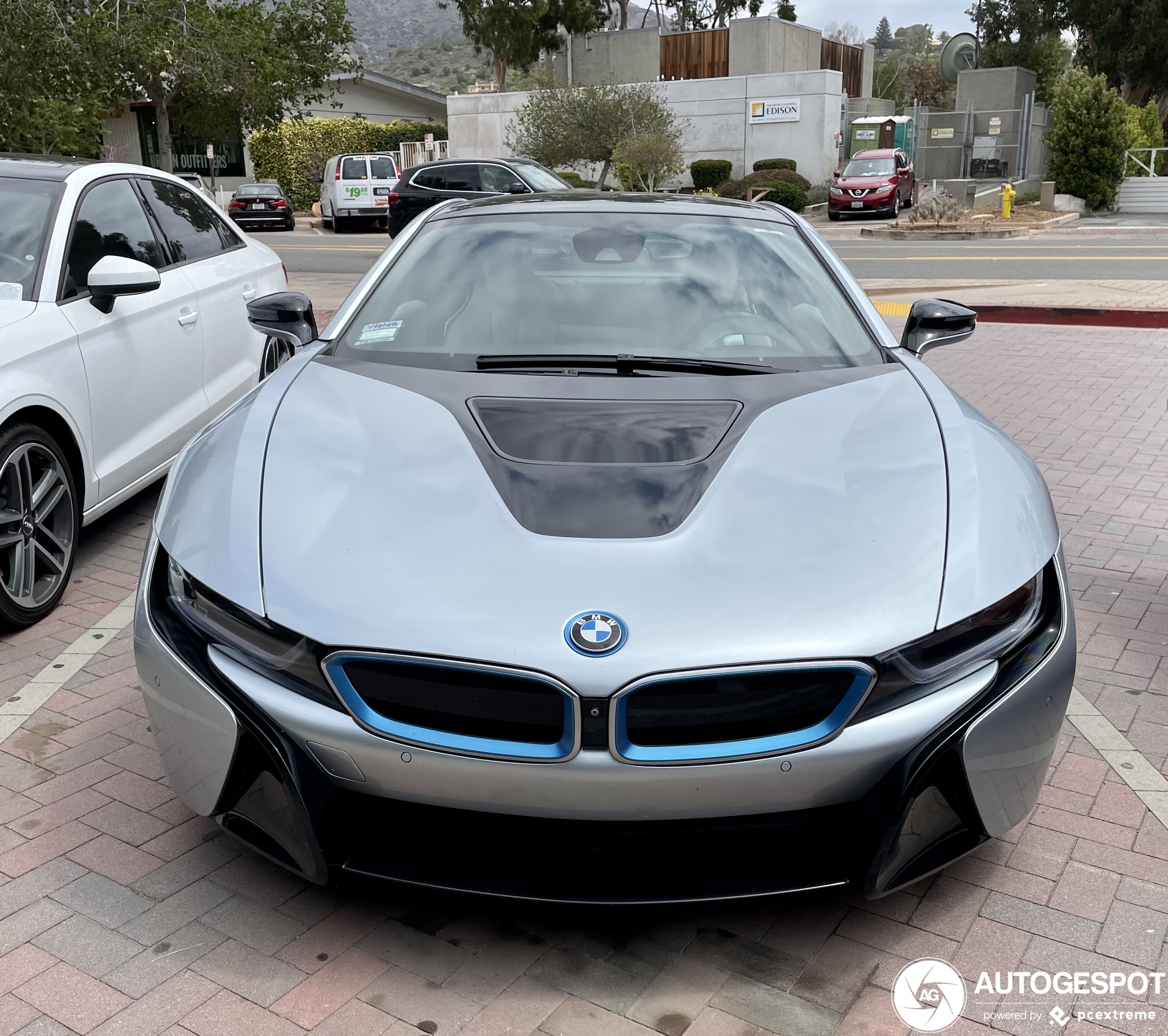 BMW i8