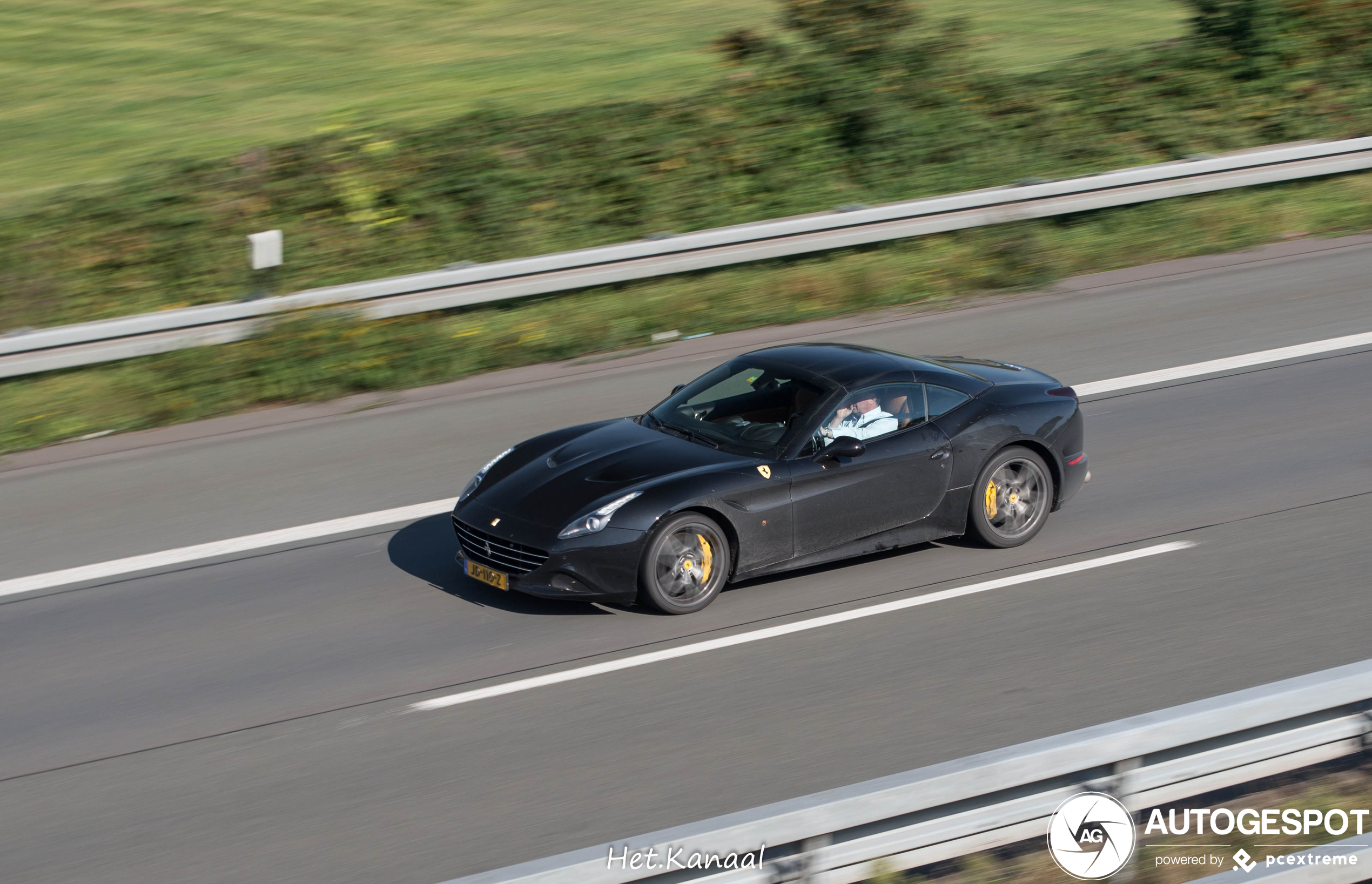 Ferrari California T