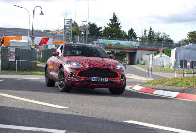 Aston Martin DBX