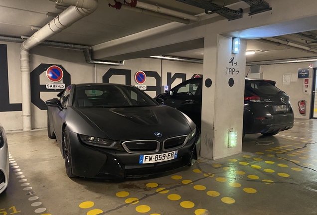 BMW i8 Protonic Frozen Black Edition