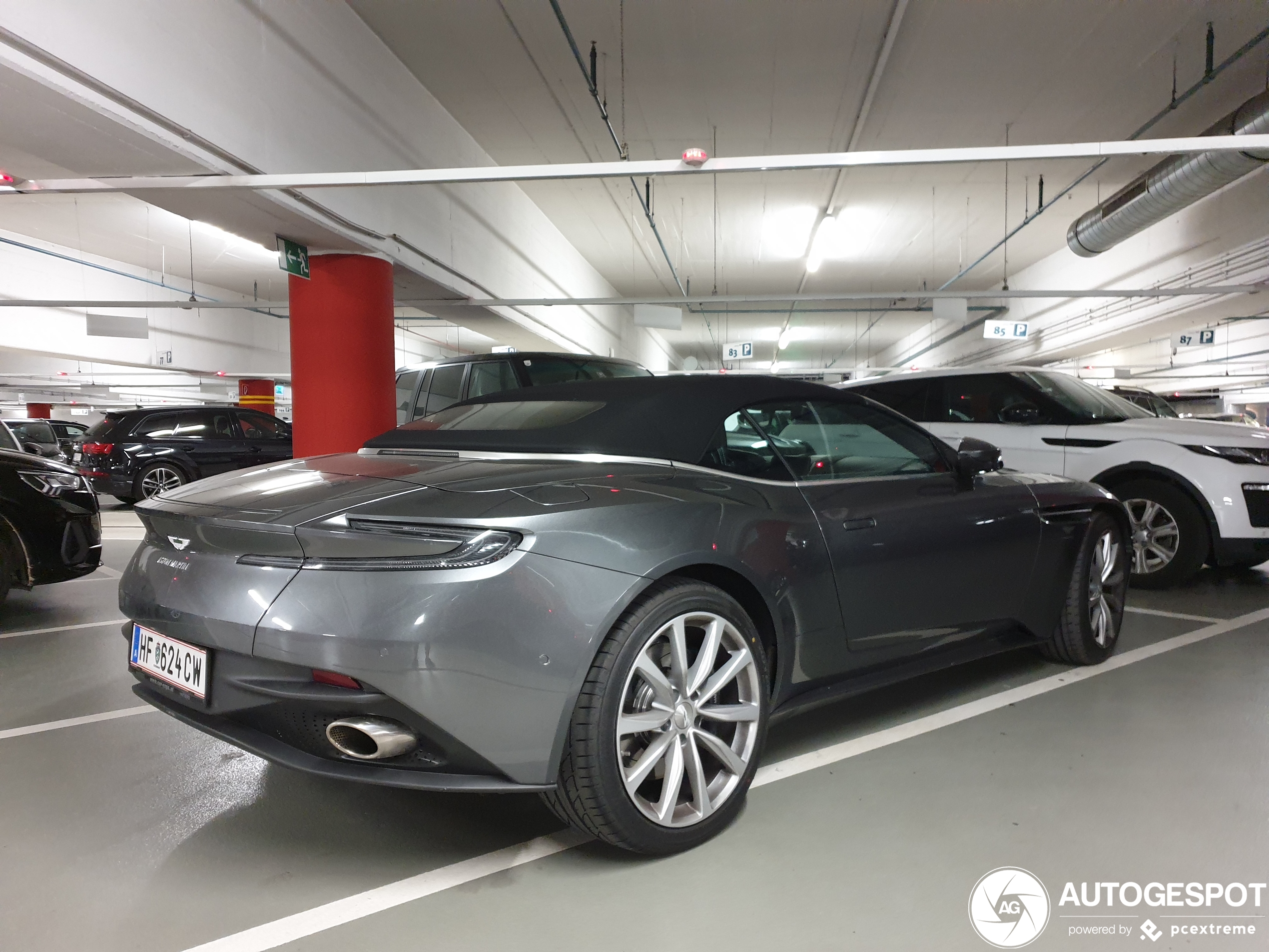 Aston Martin DB11 V8 Volante