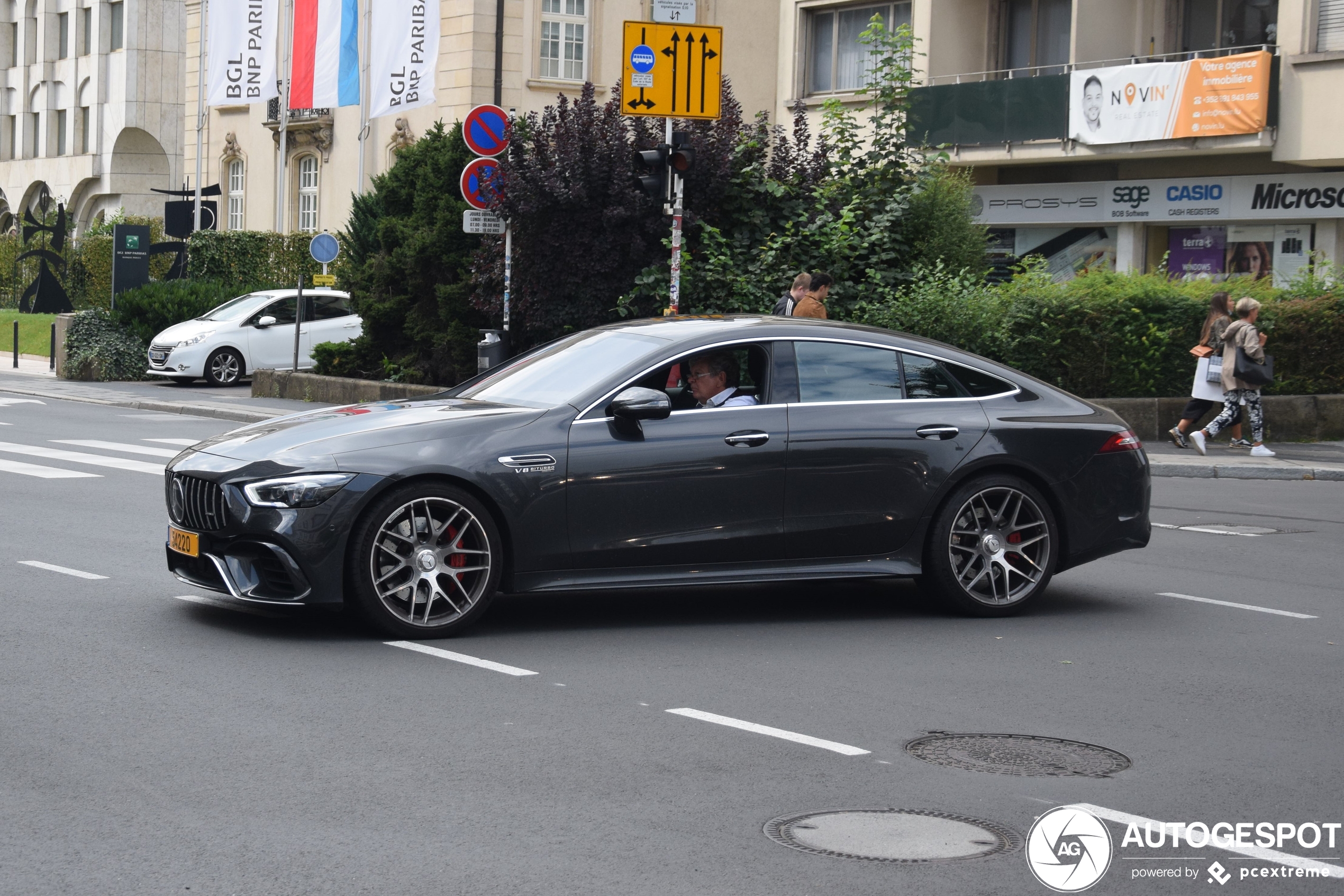 Mercedes-AMG GT 63 X290