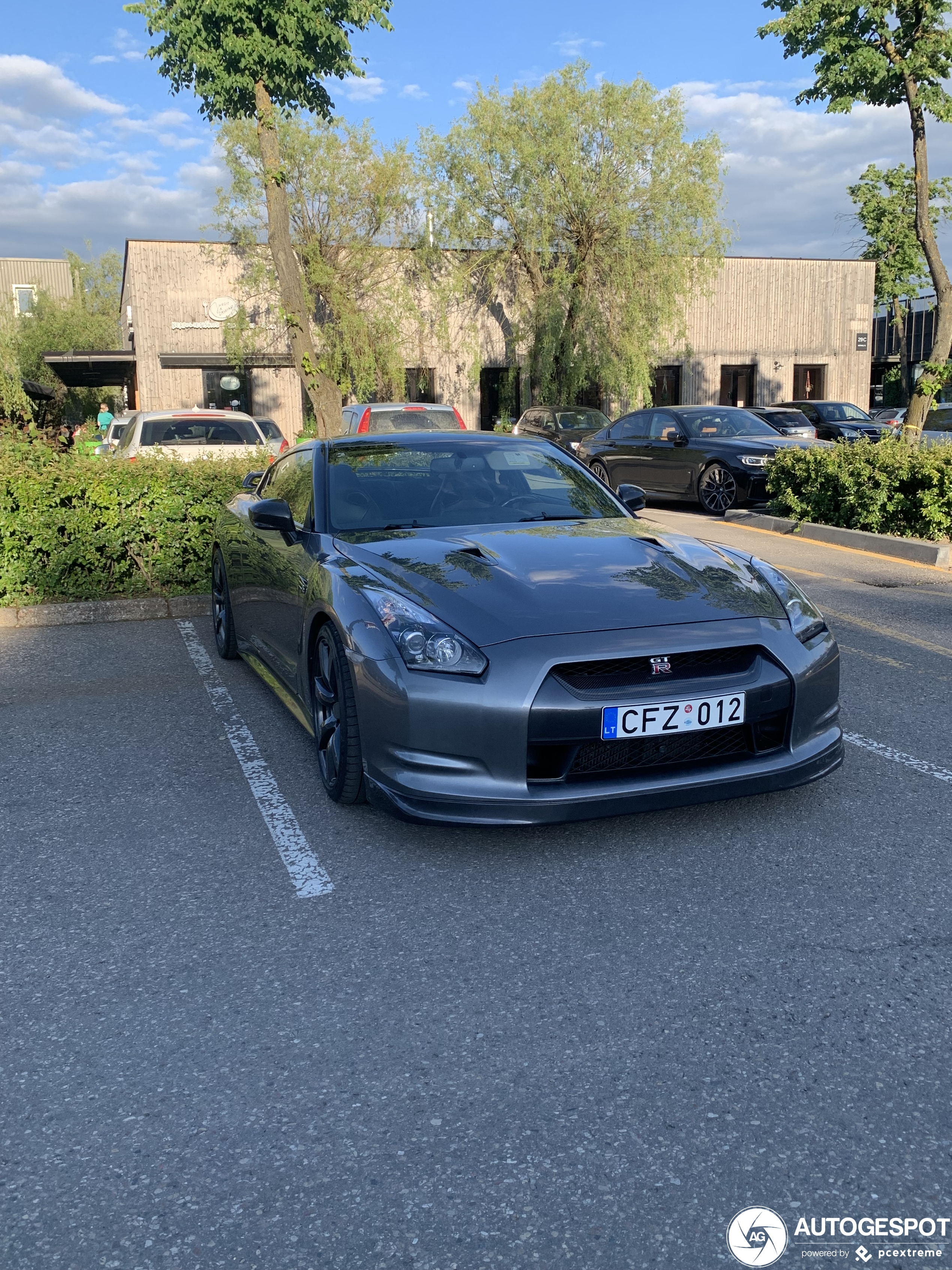 Nissan GT-R