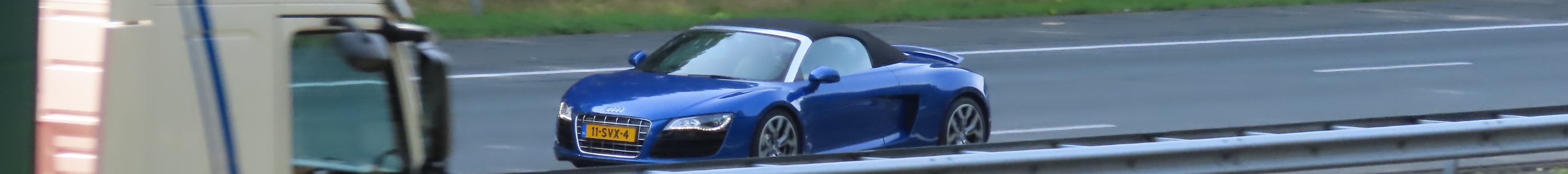 Audi R8 V10 Spyder