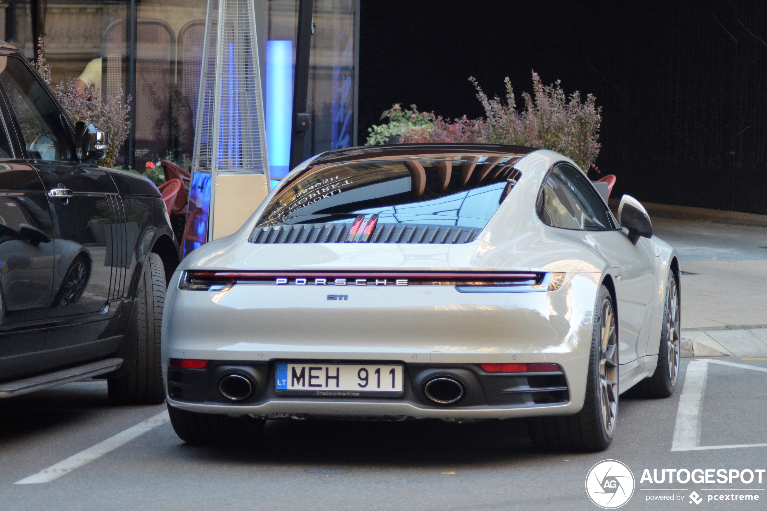 Porsche 992 Carrera 4S