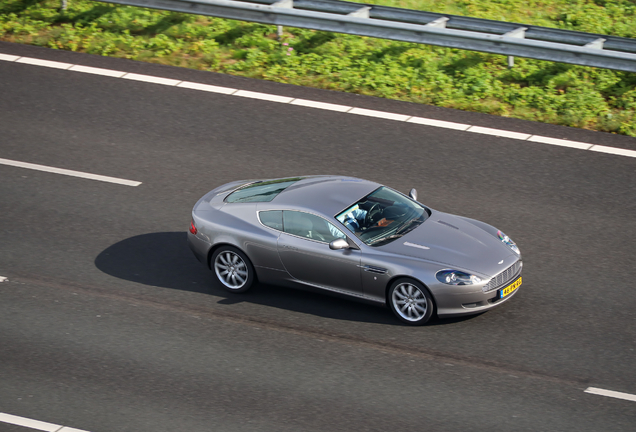 Aston Martin DB9